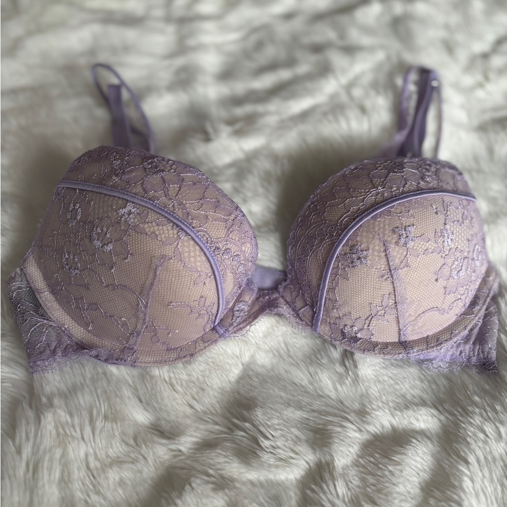 Victoria's Secret Lavender Lace Bra